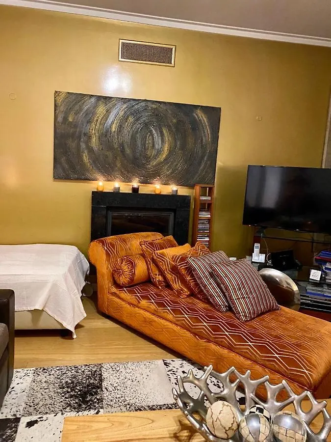 Suite For 5 Near The Beach & City Caxias 0*,  Portugal