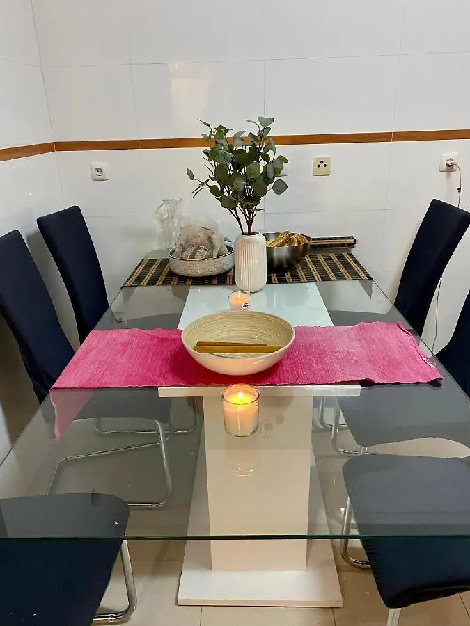 Suite For 5 Near The Beach & City Caxias 0*,