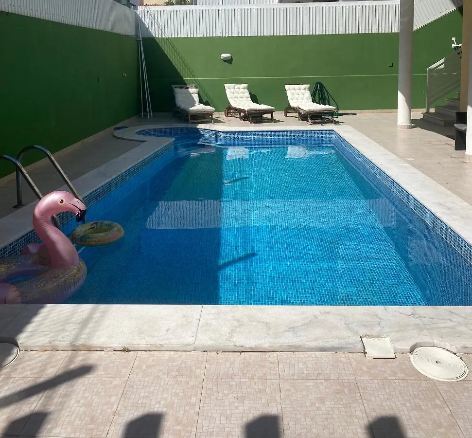 Suite For 5 Near The Beach & City Caxias Portugal